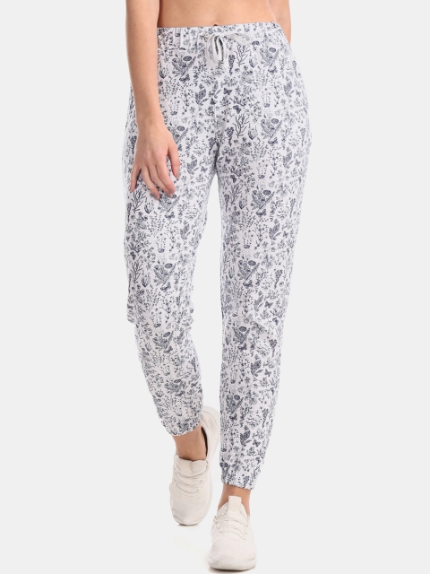 

Sugr Women Grey & Black Printed Knit Joggers