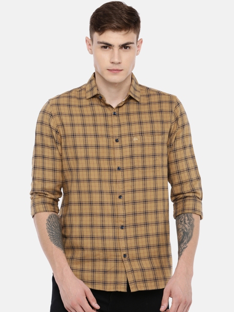 

Chennis Men Beige & Black Slim Fit Checked Casual Shirt