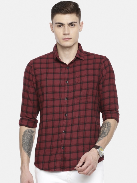 

Chennis Men Maroon & Black Slim Fit Checked Casual Shirt