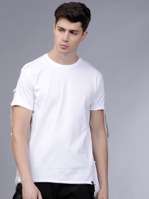 

LOCOMOTIVE Men White Slim Fit Solid Round Neck T-shirt
