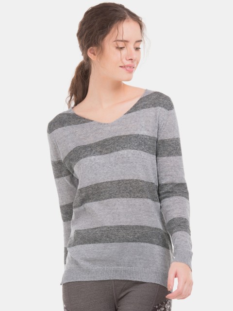 

Cherokee Women Grey Striped Sweater