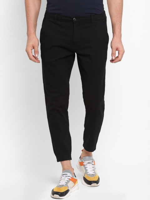 

Red Tape Men Black Tapered Fit Solid Cropped Joggers