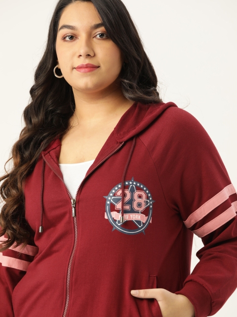 

Sztori Women Maroon Solid Plus Size Hooded Sweatshirt with Printed Detail