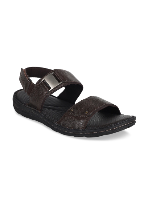

Respiro Men Brown Textured Comfort Sandals