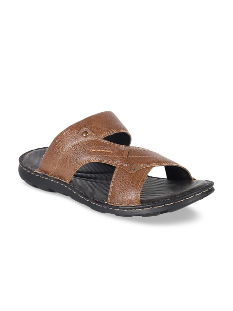 

Respiro Men Brown Textured Comfort Sandals