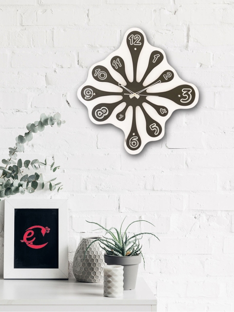 

eCraftIndia Grey & White Abstract Shaped Printed Analogue Wall Clock