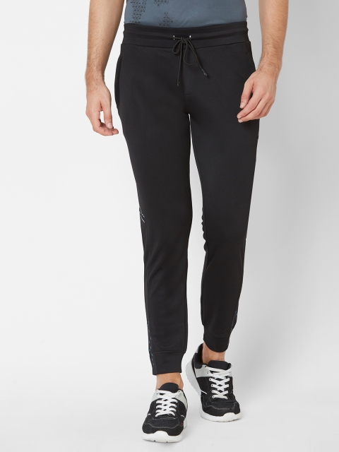 

Sweet Dreams Men Black Solid Slim Fit Pyjamas