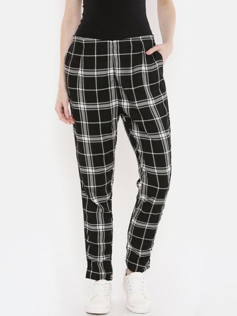 

De Moza Women Black & White Tapered Fit Checked Cigarette Trousers