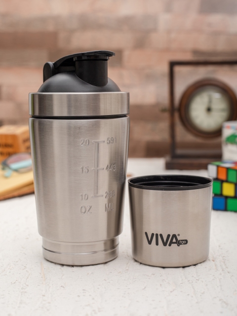 

VIVA h2o Unisex Silver-Toned & Black Solid Stainless Steel Water Bottle