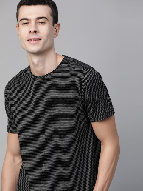 

Mast Harbour Men Black White Self-Striped Round Neck Pure Cotton T-shirt