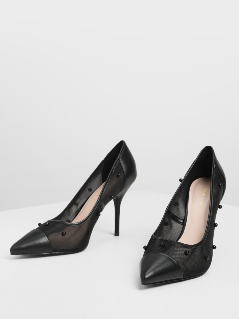 

CHARLES & KEITH Women Black Solid Pumps