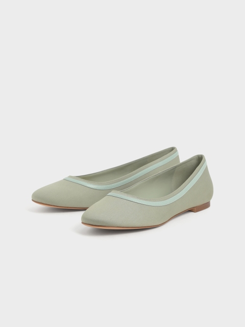 

CHARLES & KEITH Women Green Solid Ballerinas