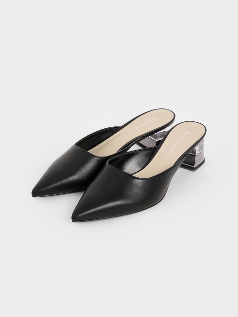 

CHARLES & KEITH Women Black Solid Pumps
