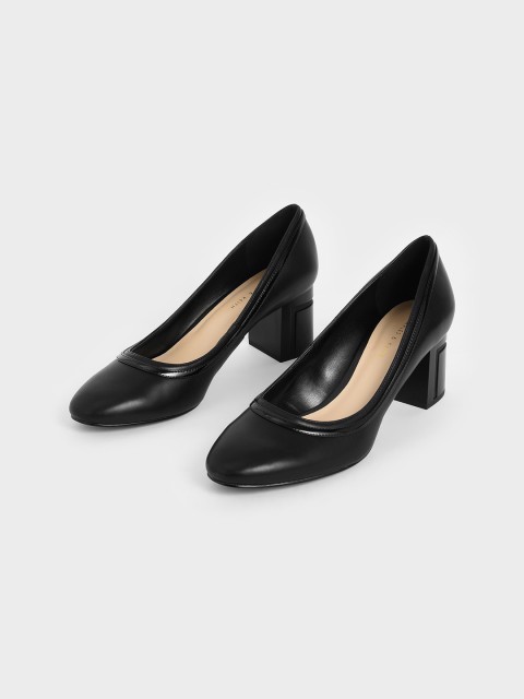 

CHARLES & KEITH Women Black Solid Pumps