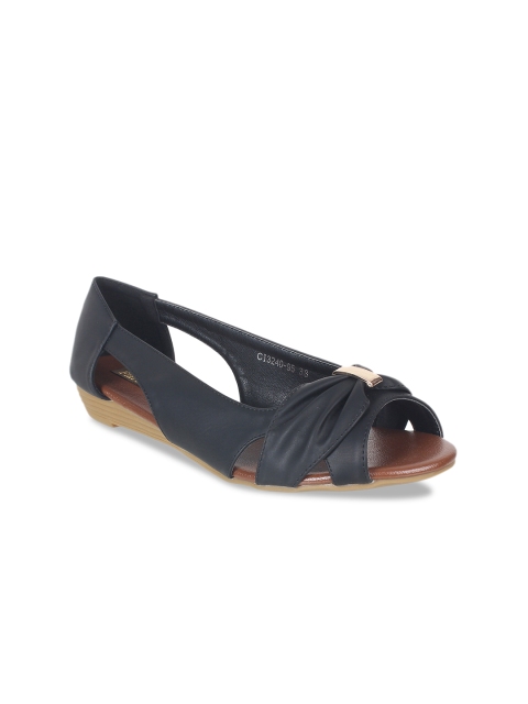 

Flat n Heels Women Black Solid Ballerinas