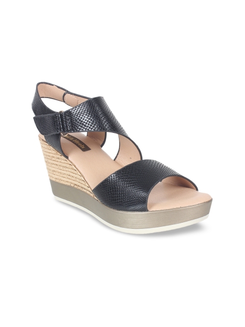 

Flat n Heels Women Black Solid Sandals