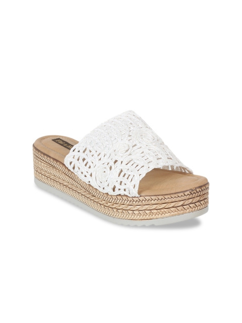 

Flat n Heels Women White Woven Design Sandals