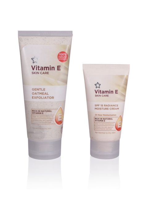 

Superdrug Unisex Set of Vitamin E Radiance Moisture Cream & Gentle Oatmeal Exfoliator, Beige