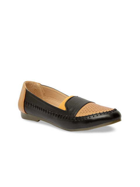 

Butterflies Women Black Textured Loafers