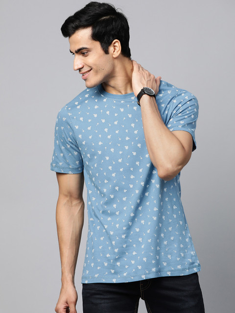 

Mast & Harbour Men Blue & White Printed Round Neck T-shirt