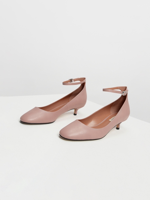 

CHARLES & KEITH Women Pink Solid Pumps