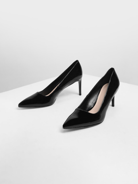 

CHARLES & KEITH Women Black Solid Pumps