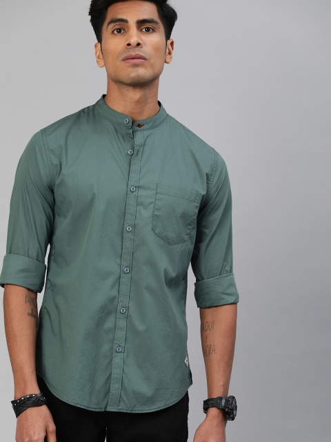

Roadster Men Teal Green Regular Fit Solid Casual Shirt