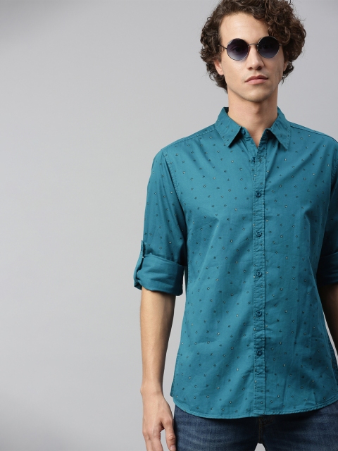 

Roadster Men Blue & Black Regular Fit Printed Casual Shirt