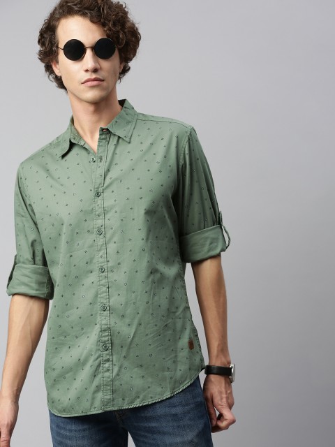 

Roadster Men Olive Green & Black Regular Fit Printed Casual Shirt