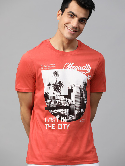

Mast & Harbour Men Coral Red Printed Round Neck T-shirt