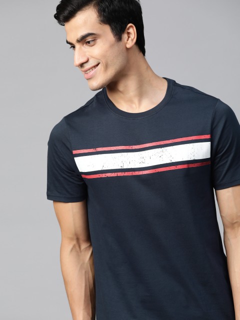 

Mast & Harbour Men Navy Blue Solid Round Neck T-shirt