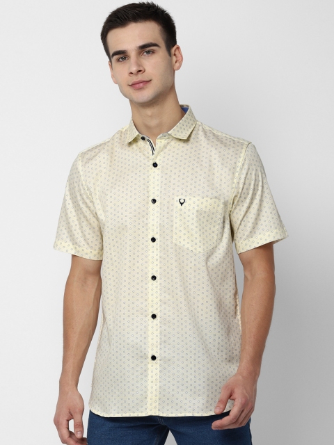 

Allen Solly Men Yellow and Navy Blue Slim Fit Printed Casual Shirt