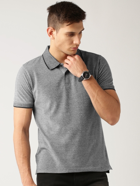 

ether Men Grey Solid Polo Collar T-shirt