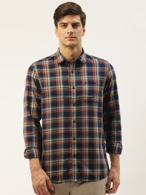 

Blackberrys Men Navy Blue & Off-White Slim Fit Checked Casual Shirt