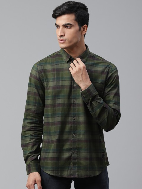 

Blackberrys Men Olive Green & Black Slim Fit Checked Casual Shirt