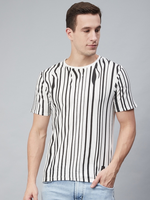 

Blackberrys Men White & Black Striped Round Neck T-shirt