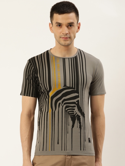 

Blackberrys Men Grey & Black Printed Slim Fit Round Neck T-shirt