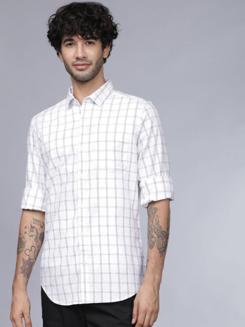 

HIGHLANDER Men White & Navy Blue Slim Fit Checked Casual Shirt
