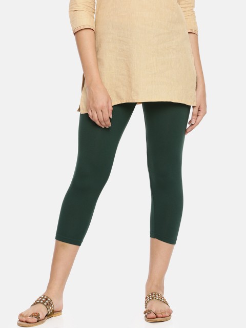 

Feather Soft Elite Women Green Solid Capri leggings
