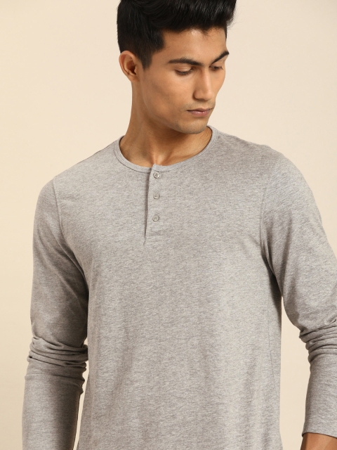 

ether Men Grey Melange Solid Henley Neck T-shirt