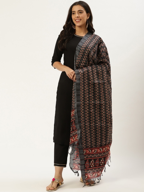 

Nayo Women Black Solid Kurta with Trousers & Dupatta