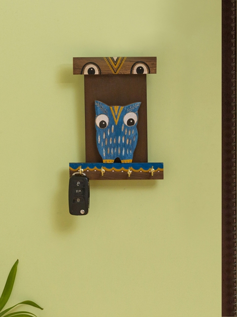 

ExclusiveLane Brown & Blue Handcrafted Owl Coco Decorative Wooden Key Holder