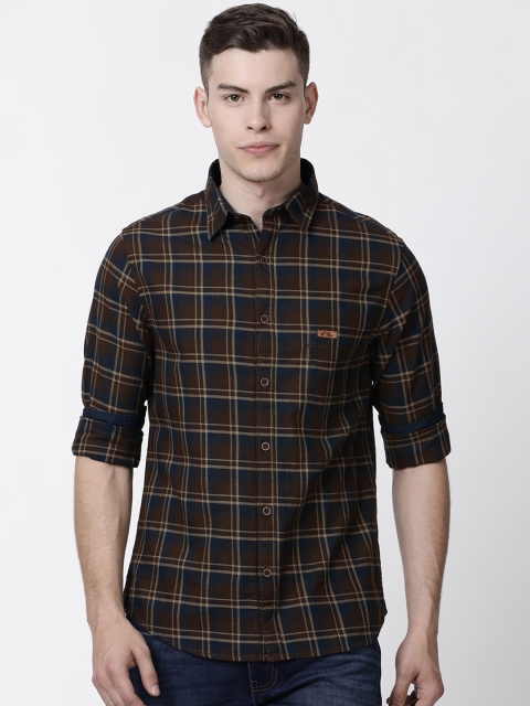

RUG WOODS Men Brown & Navy Blue Regular Fit Checked Casual Shirt