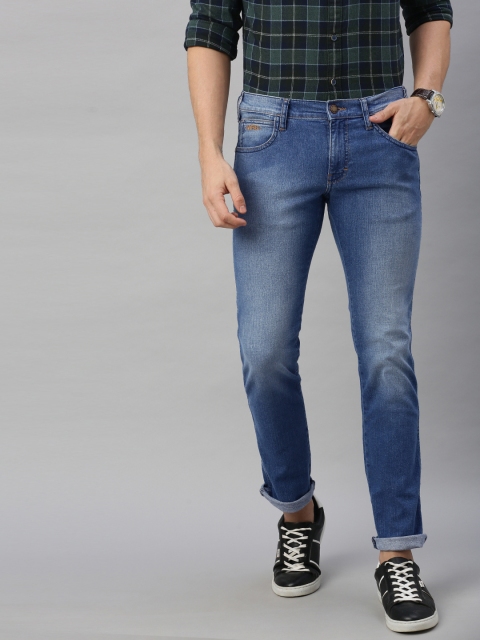 

Wrangler Men Blue Skanders Slim Fit Low-Rise Clean Look Stretchable Jeans