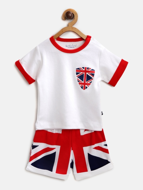 

Moms Love Boys White & Red Printed Clothing Set