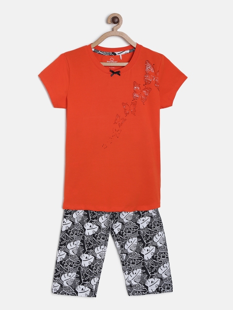 

Sweet Dreams Girls Red & Black Printed Night suit