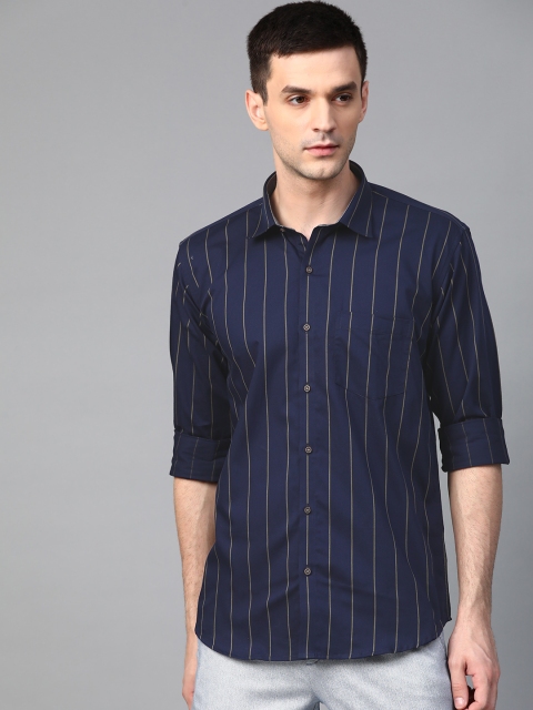 

MANQ Men Navy Blue & Green Giza Cotton Semi-Slim Fit Striped Smart Casual Shirt