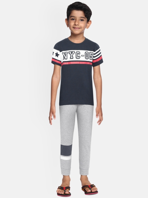 

YK Boys Navy Blue & Grey Melange Printed T-shirt with Joggers