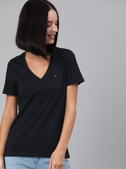 

Tommy Hilfiger Women Navy Blue Solid Slim Fit V-Neck T-shirt