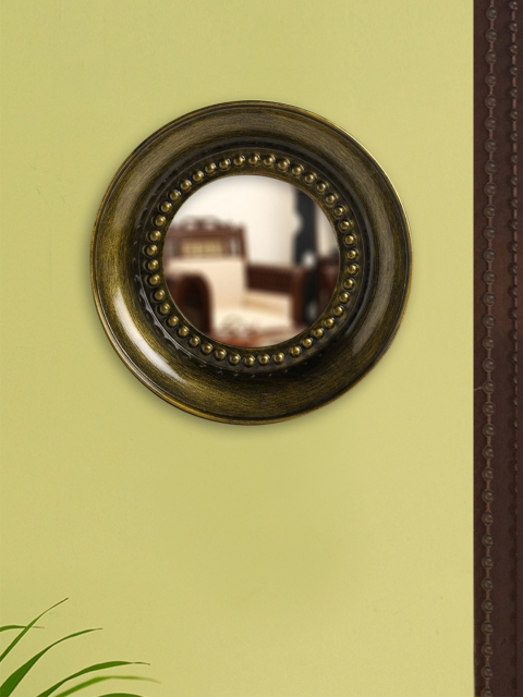 

ExclusiveLane Metallic-Toned Brassy Hammered Reflections Decorative Wall Mirror